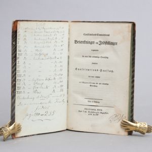 Constitutions-Committeens Betænkninger og Indstillinger angaaende de paa 3die ordentlige Storthing fremsatte Constitutions-Forslag, der vare udsatte til Afgjørelse paa det 4de ordentlige Storthing. Med et Anhang.