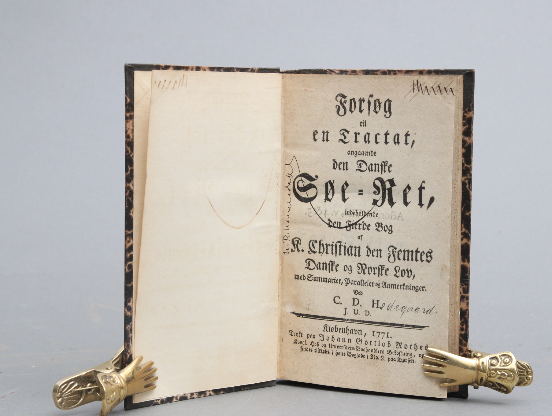 Forsøg til en Tractat angaaende den danske Søe-Ret, indeholdende den fjerde Bog af K. Christian den femtes Danske og Norske Lov, med Summarier, Paraleller og Anmerkninger. Ved C. D. H.